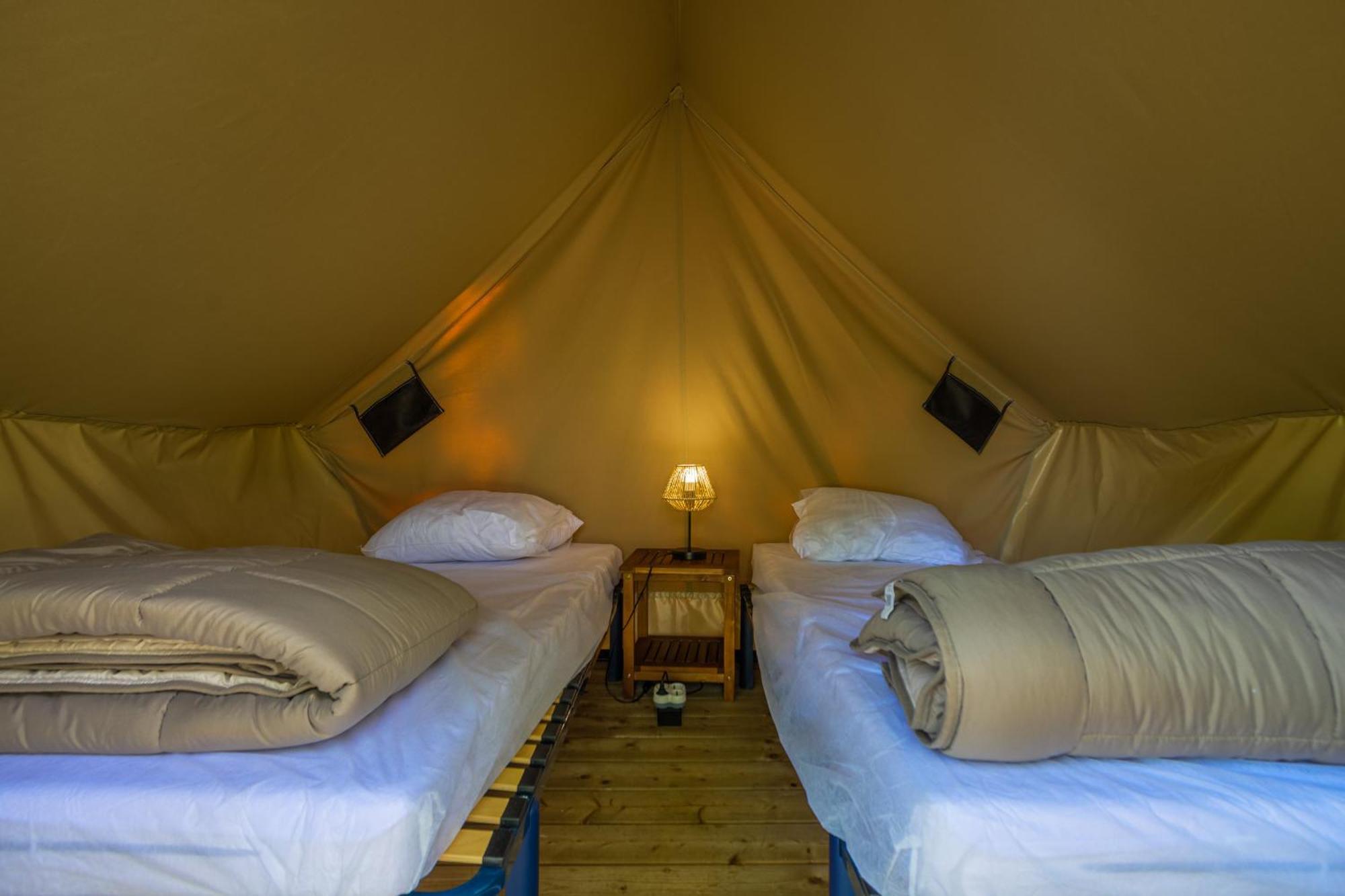 Camping Vesoul Vaivre-et-Montoille Pokój zdjęcie
